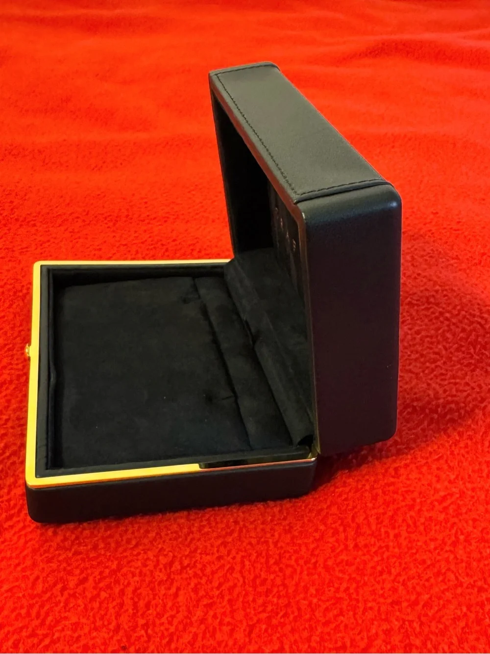 Case Only GRAFF Necklace Horizontal Black Leather Jewelry Empty Case